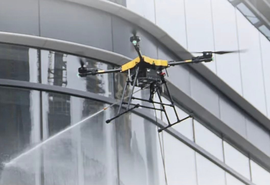 YANHAI / Shenzhen Feifei Model F100 High-Altitude Cleaning UAV System
