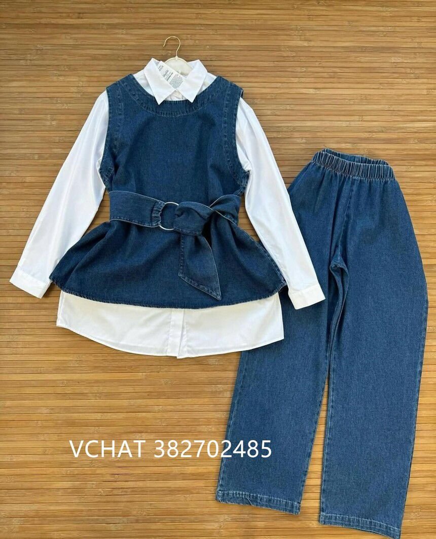 Women's suits thumbnail