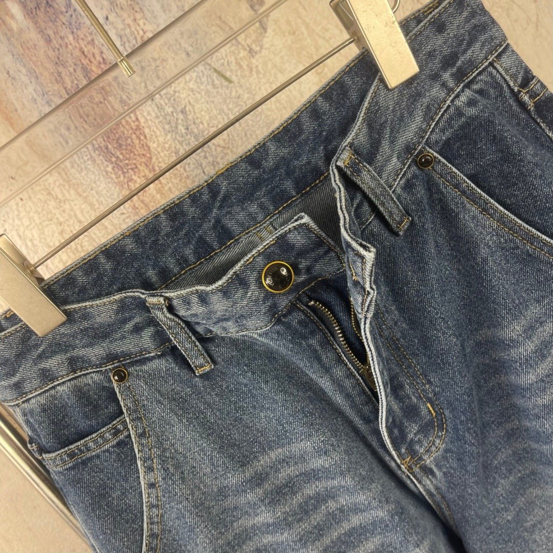 Luxury Design Lv Jeans original 100% thumbnail