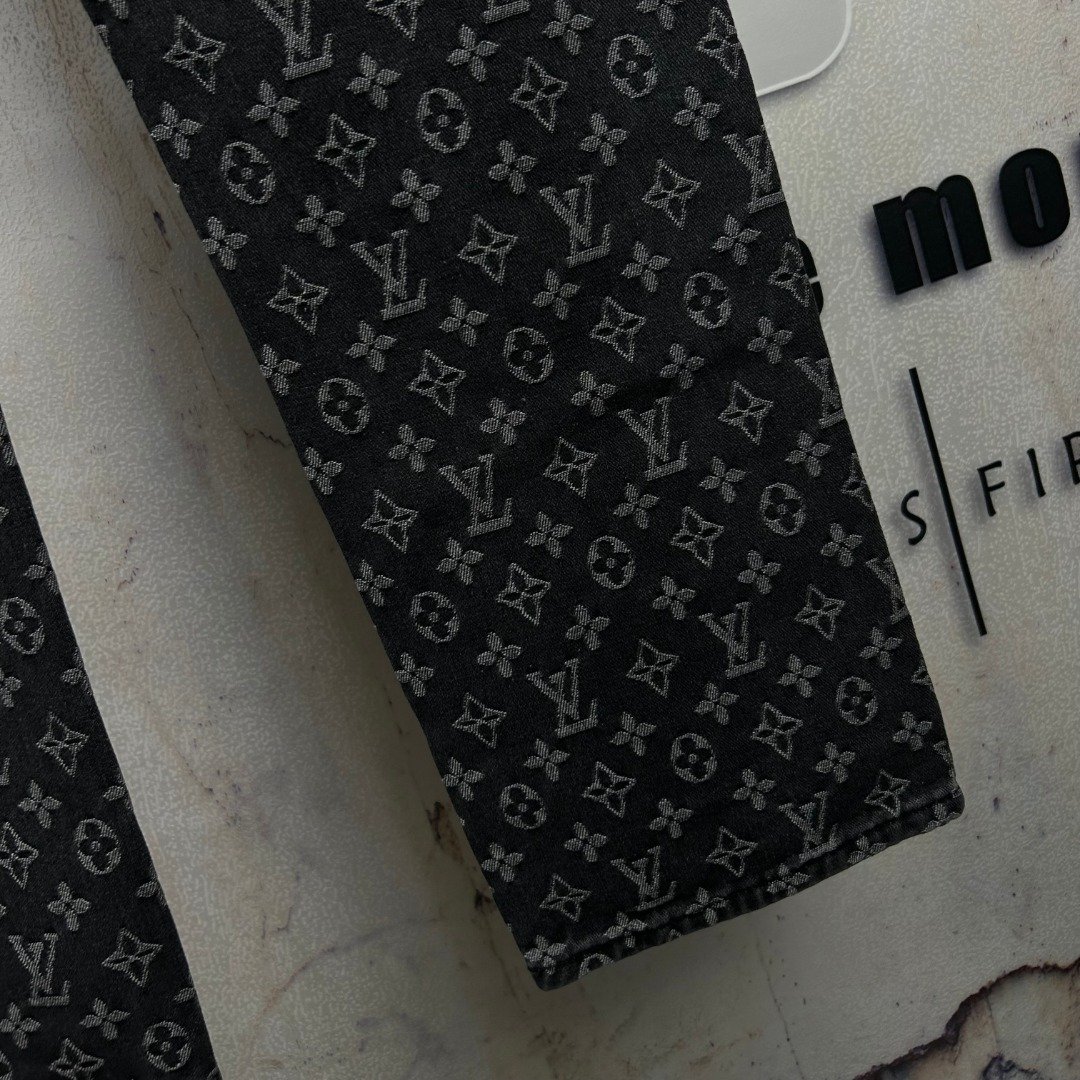 Luxury Design Lv Jeans original 100% thumbnail