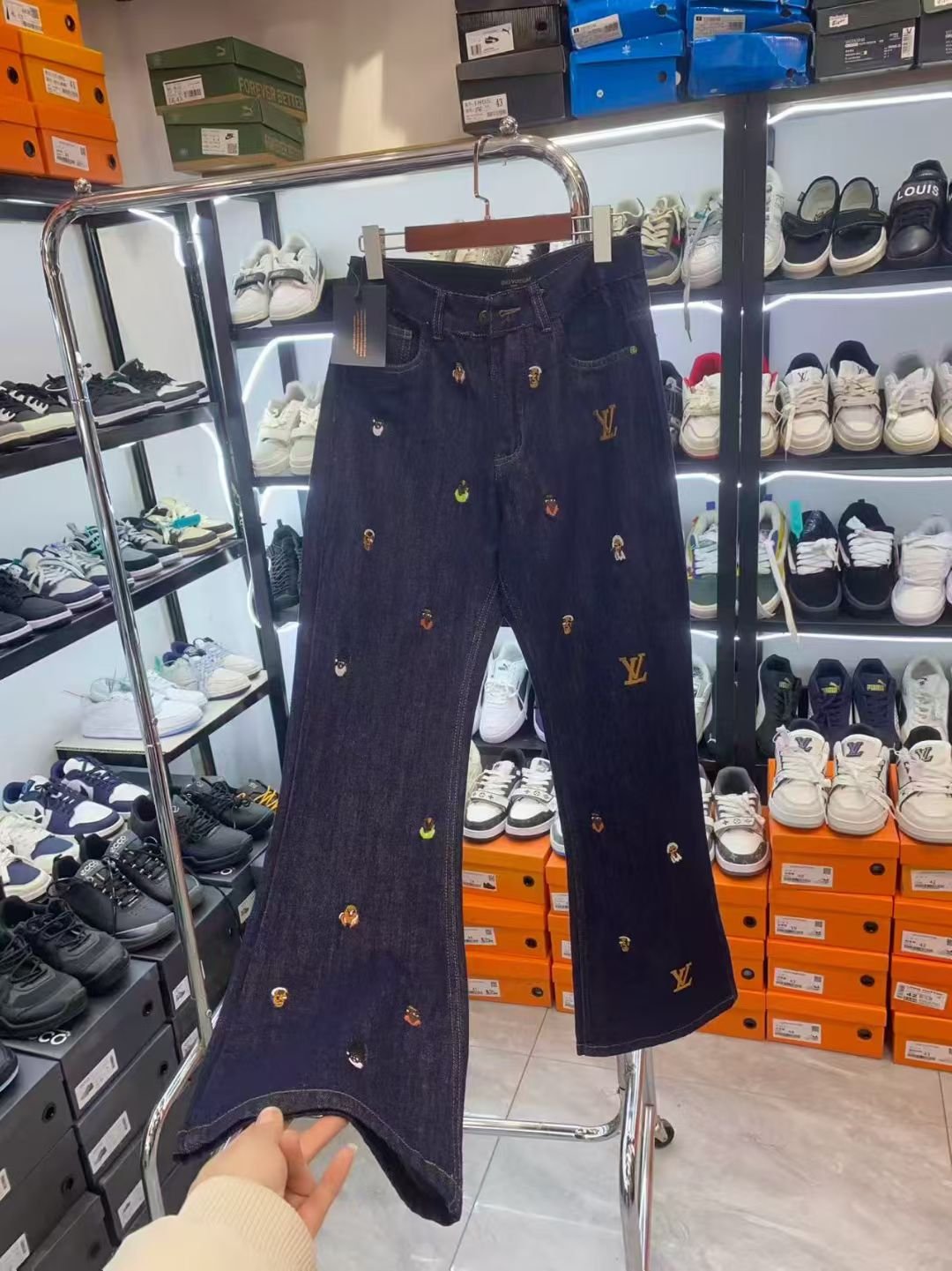 Luxury Design Lv Jeans original 100% thumbnail