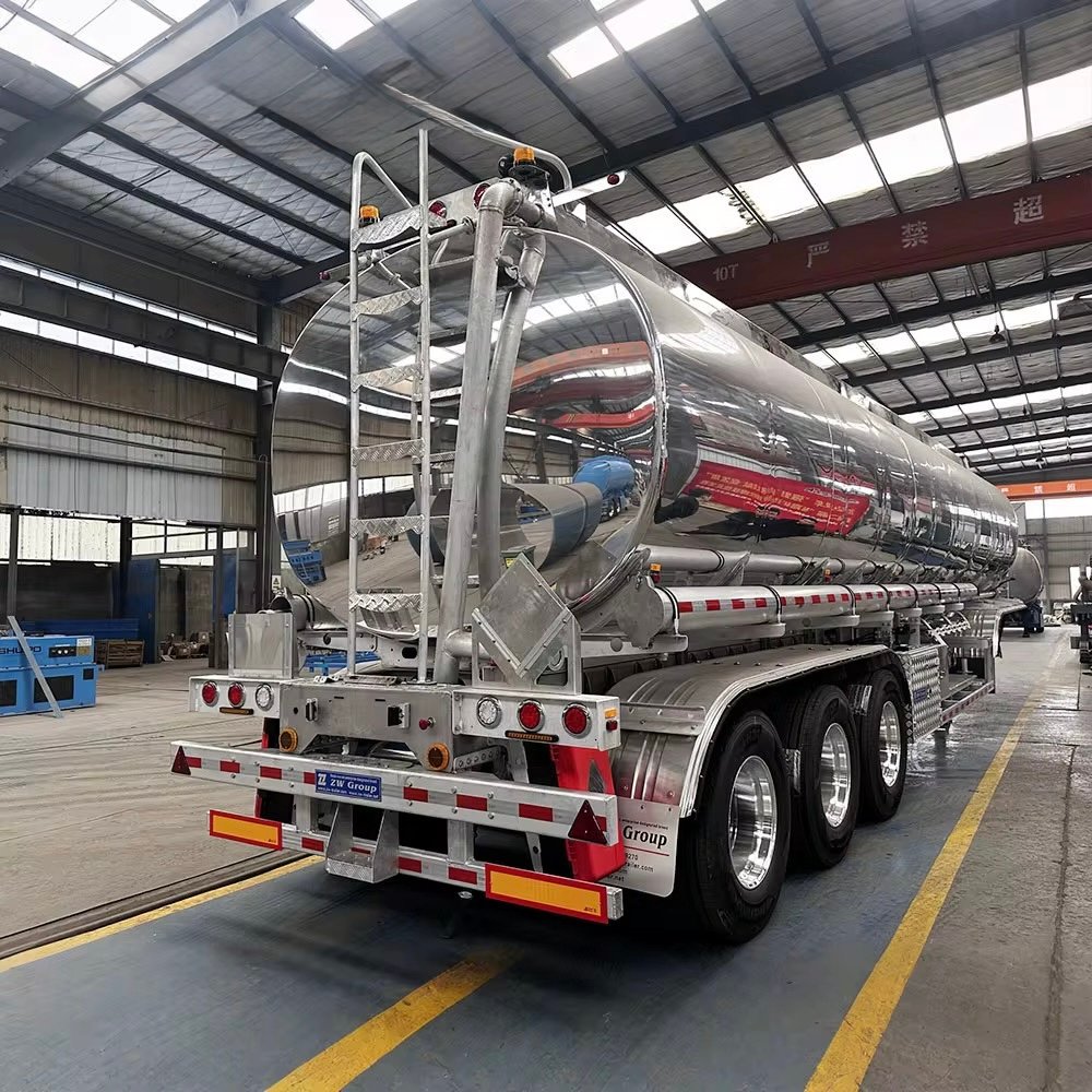 High Quality 45000L 3 Axle Aluminum Alloy Diesel Fuel Tanker Semi Trailer thumbnail