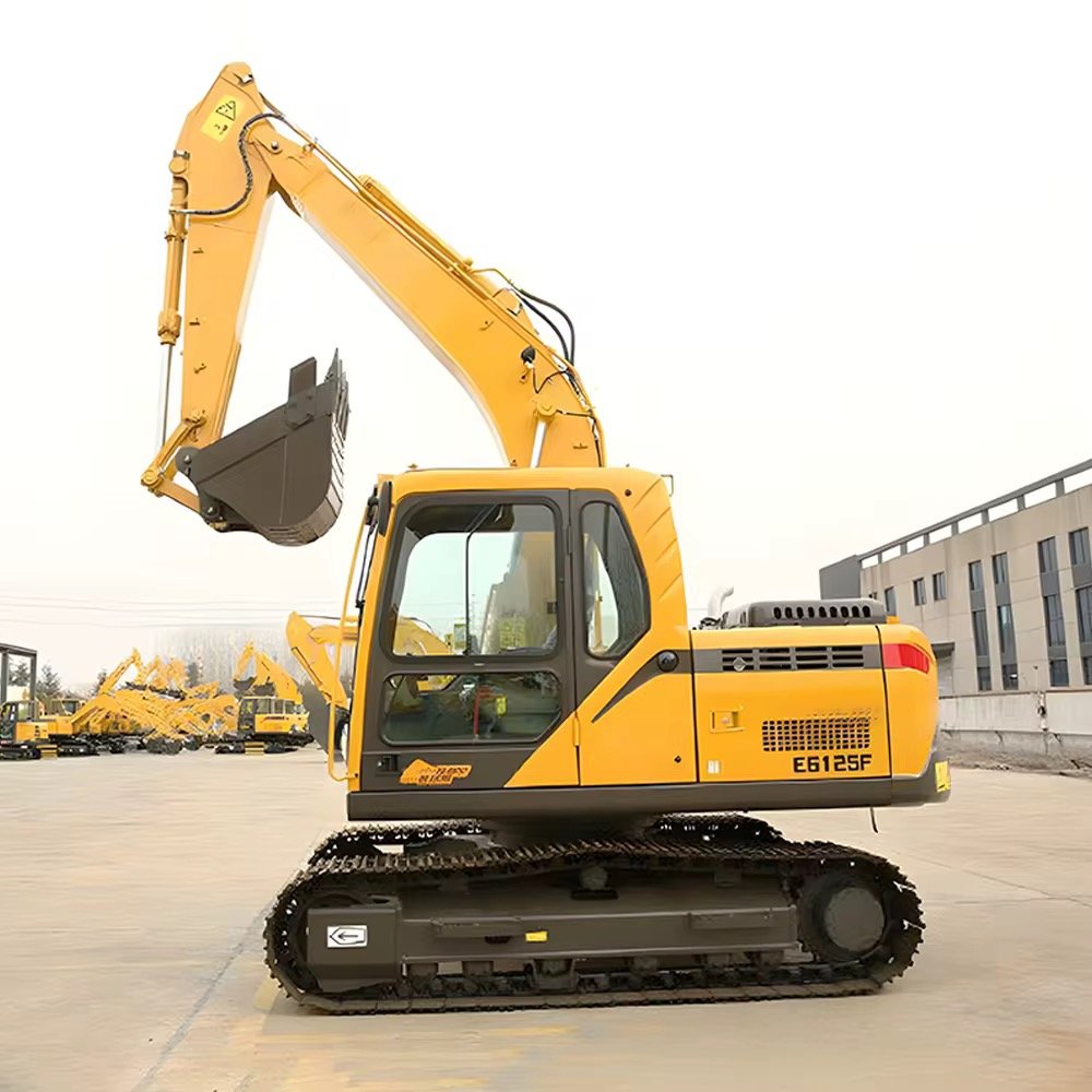 E6215F Medium 12.3 Ton Crawler Excavator with Deutz Engine HAWE Hydraulics thumbnail