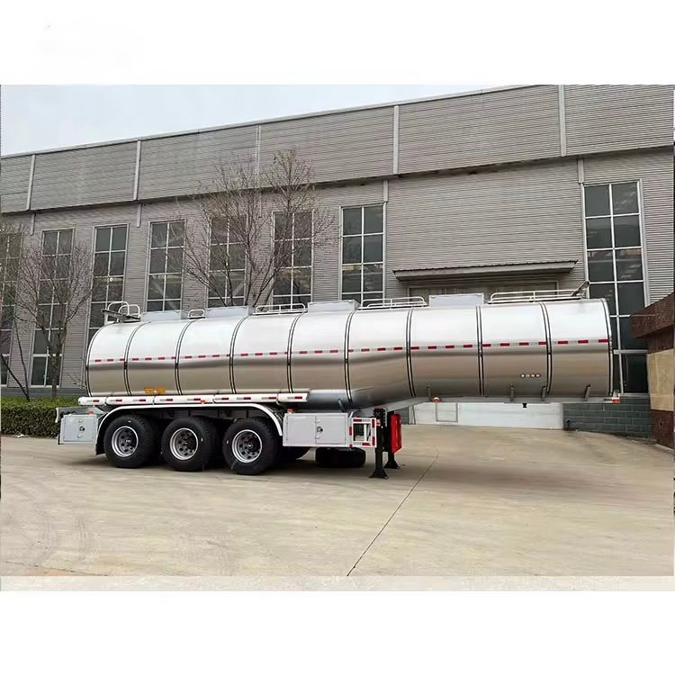 Commercial ZW 3 Axle 40000 Liters Fuel Tanker Trailer thumbnail
