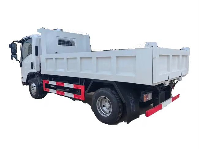 ISUZU 4x2 5000 CBM Dump Truck With Lift Function thumbnail