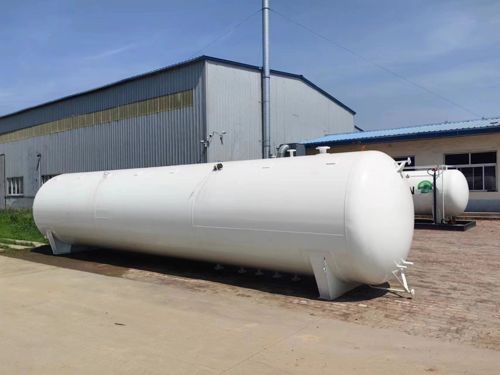 50 ton LPG gas tank thumbnail